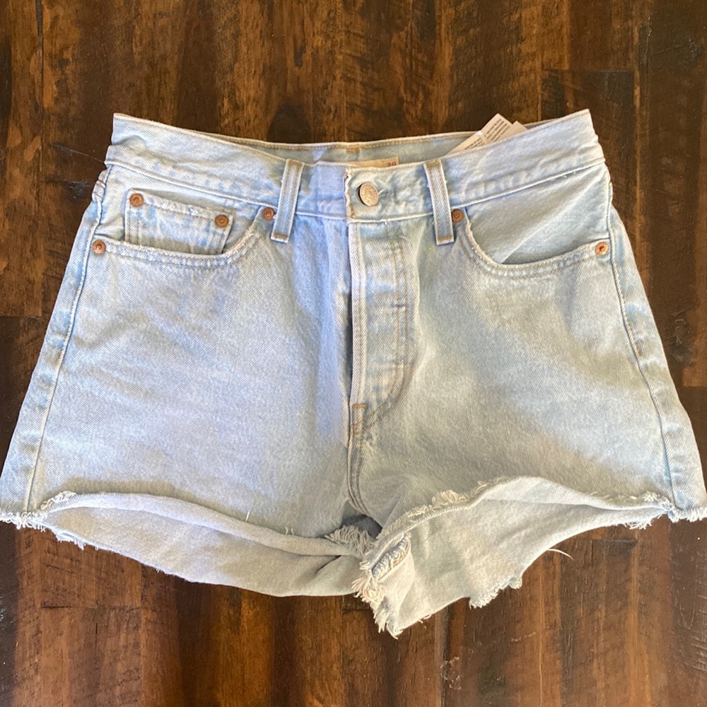 Levi’s Wedgie Shorts